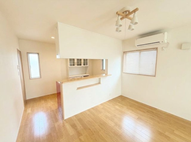 神戸市西区玉津町高津橋戸建のキッチン|※AIによる家具消し等の処理を行っております。