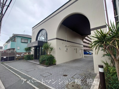 ＩＳＭ南柏のエントランス