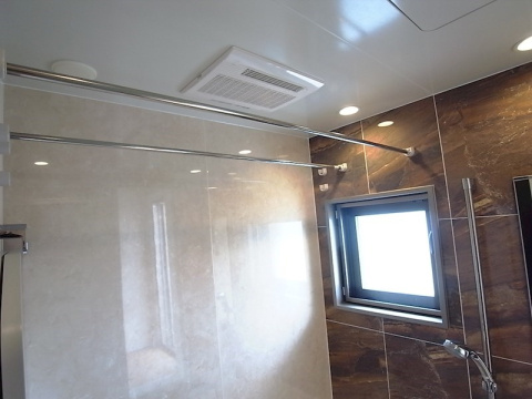 芦屋市岩園町の賃貸マンションの浴室
