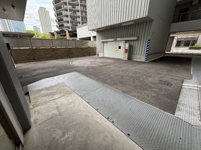 BELISTA神戸旧居留地の駐車場