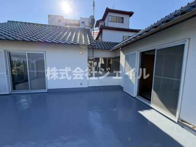 中古戸建　惣山町５丁目　リフォーム済みのバルコニー