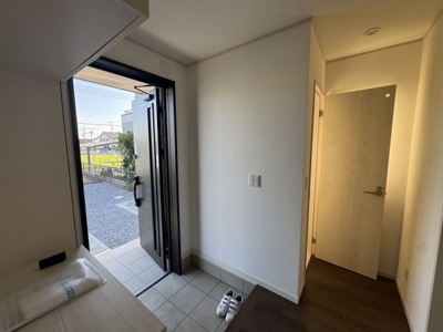 【玄関】 | 羽生市南羽生2丁目　中古住宅