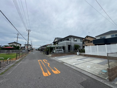 【前面道路含む現地写真】 | 羽生市南羽生2丁目　中古住宅
