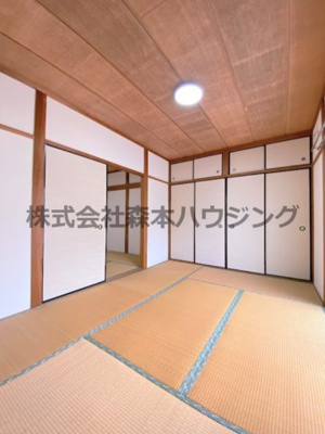 【和室】 | 　寝屋川市石津元町10戸建貸家 | ゆったりとくつろげる和室です