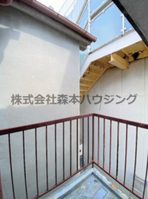 【バルコニー】 | 　寝屋川市石津元町10戸建貸家 | 南側の眺望です
