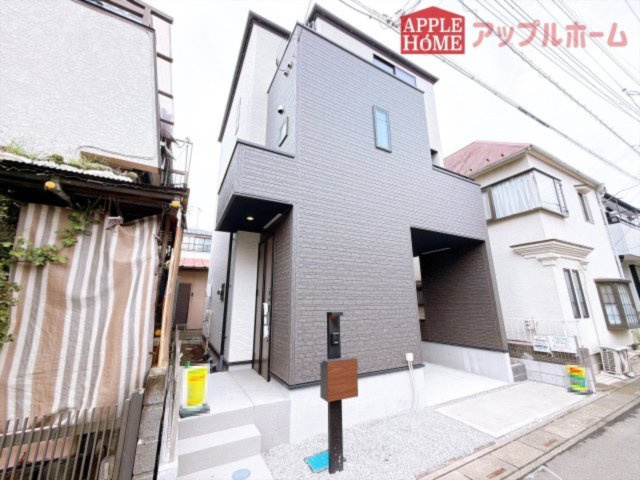 [新築住宅] 鶴ヶ島市鶴ヶ丘 6期 全1棟の外観|◆外観写真◆スタイリッシュな外観が目を引くお洒落ハウス！ぜひ一度内覧へお越しください！物件の魅力沢山お伝えします！いつでもお気軽にお問合せOKです！TEL「0120-466263」