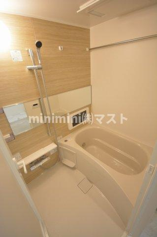 大阪市浪速区稲荷１丁目の賃貸マンションの浴室