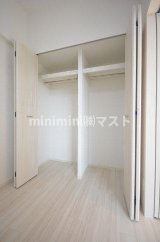 大阪市浪速区稲荷１丁目の賃貸マンションの収納