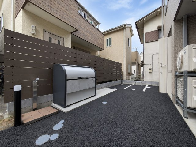 カルカソンヌ立川の駐車場