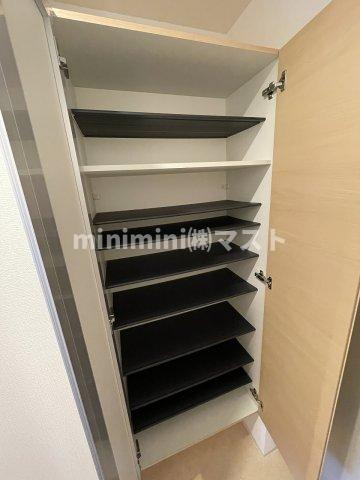 大阪市浪速区元町１丁目の賃貸マンションの収納