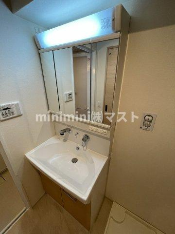 大阪市浪速区元町１丁目の賃貸マンションの洗面所