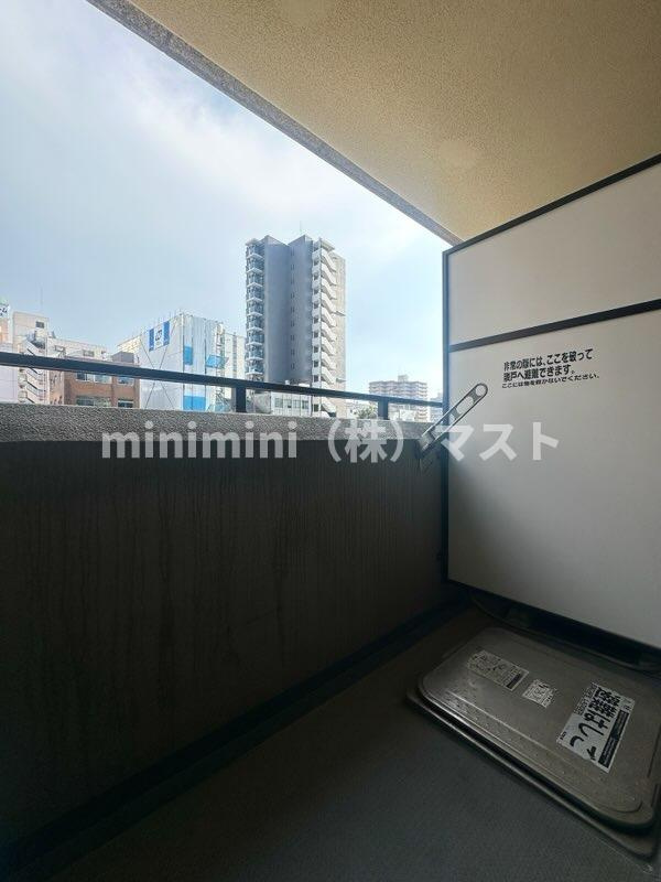 大阪市浪速区幸町３丁目の賃貸マンションのバルコニー