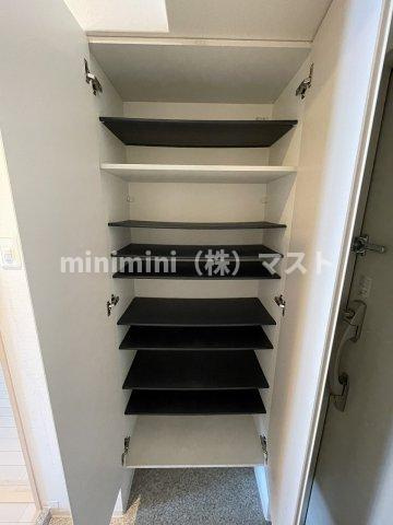 大阪市浪速区桜川１丁目の賃貸マンションの収納