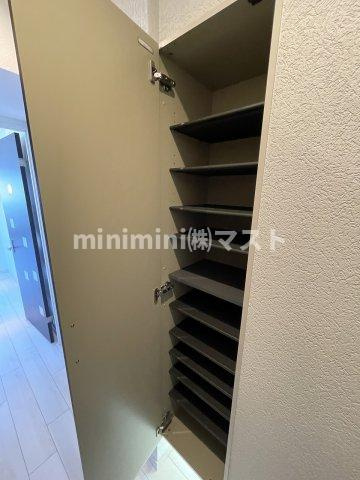大阪市浪速区立葉１丁目の賃貸マンションの収納