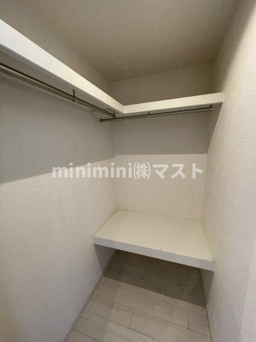 大阪市浪速区日本橋東３丁目の賃貸マンションの収納