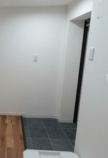 フェリチタ住吉の玄関