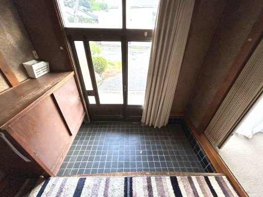 久喜栗原1丁目戸建の玄関
