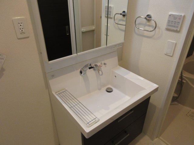 シャインキャッスルの洗面所