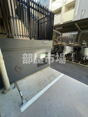 イニシア文京根津のその他共用部分|バイク置き場