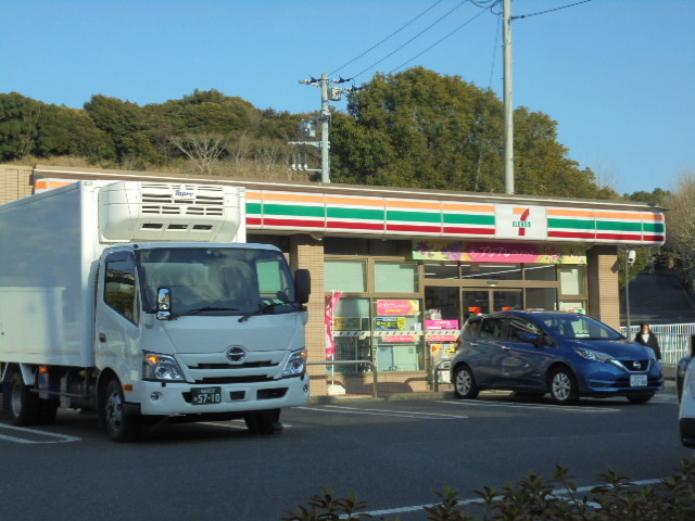 ロイヤルハイツのその他|セブンイレブン横浜明治学院大学正門前店