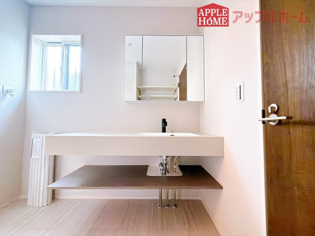 [新築住宅] 比企郡滑川町月輪 全4区画の独立洗面台|お洒落な独立洗面台♪