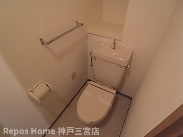 アミーグランコート三宮のトイレ