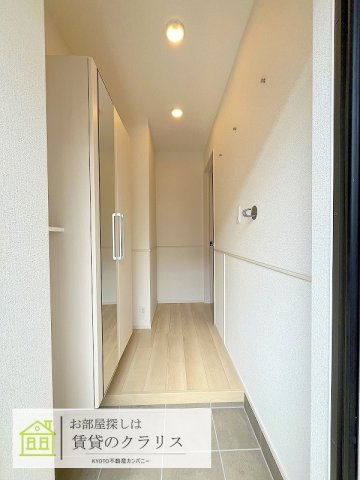 クレメント上桂の玄関