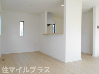 【居間・リビング】 | 会津若松市行仁町新築一戸建て3棟 | こちらの居間で趣味の時間をお楽しみください