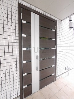 メルベージュのエントランス