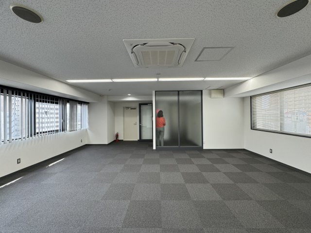 大阪市淀川区東三国２丁目の店舗事務所の内装