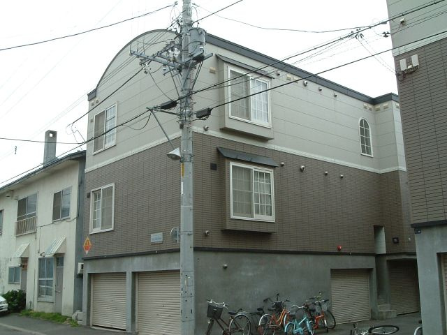 リバーサイドハウス