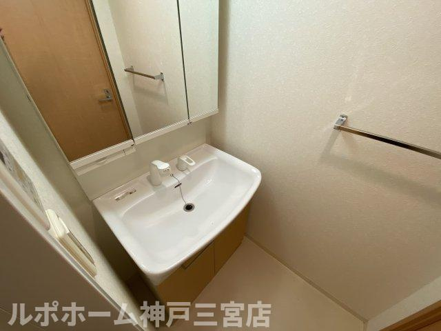アーバングリーン神戸元町の洗面所