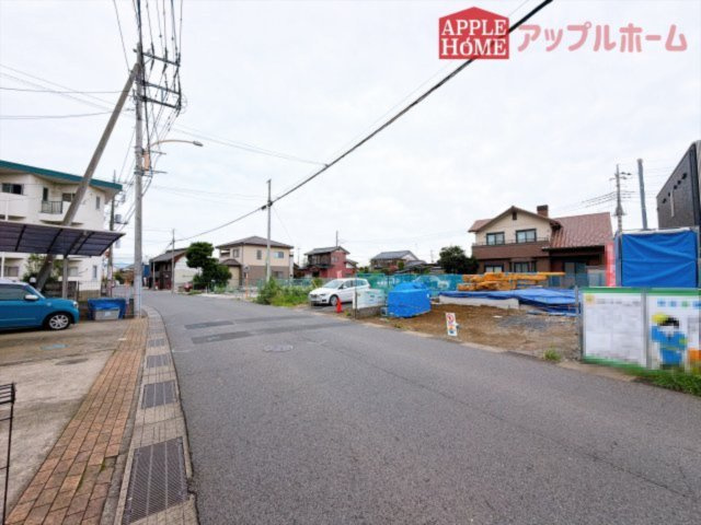 [新築住宅] 坂戸市泉町 1期 全2区画の前面道路含む現地写真