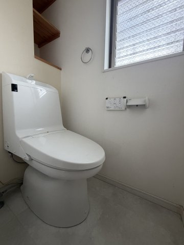 ロイヤル西長洲のトイレ