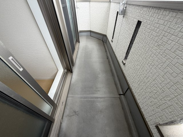 ロイヤル西長洲のバルコニー
