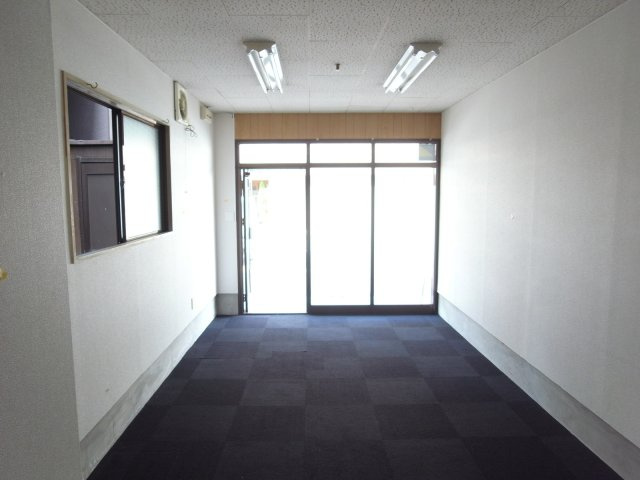 豊中市曽根南町１丁目の店舗事務所