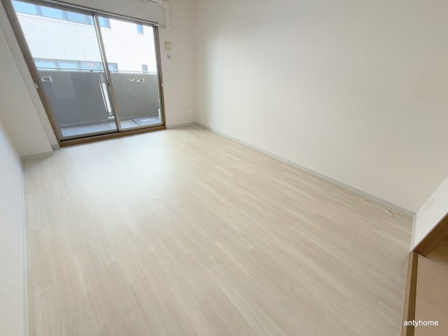 パークハイムうつぼ　仲介手数料無料の居間・リビング