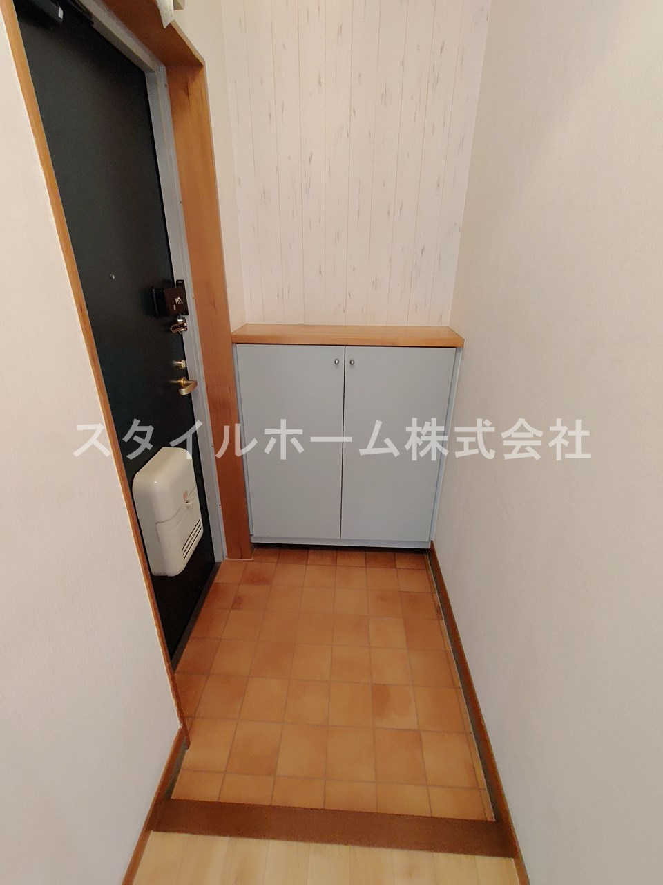 ヴィラスクエアⅠの玄関|別部屋写真です。