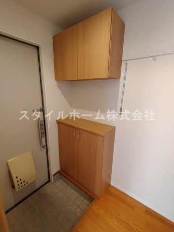 グリーンステージ小向の玄関