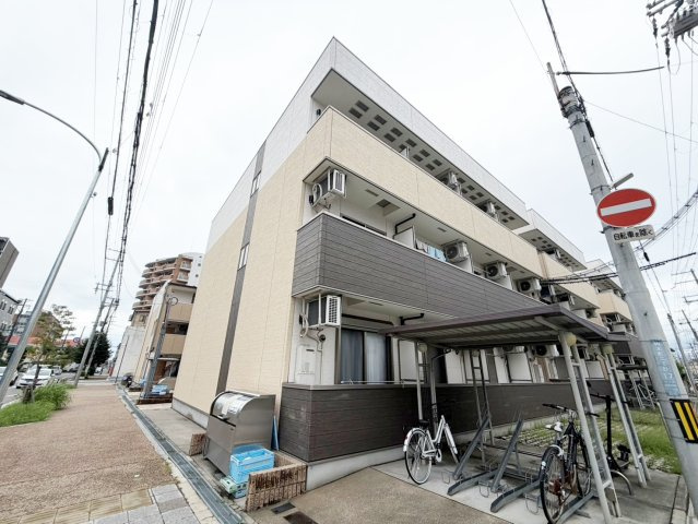 フジパレス吹田イーストⅢ番館の外観