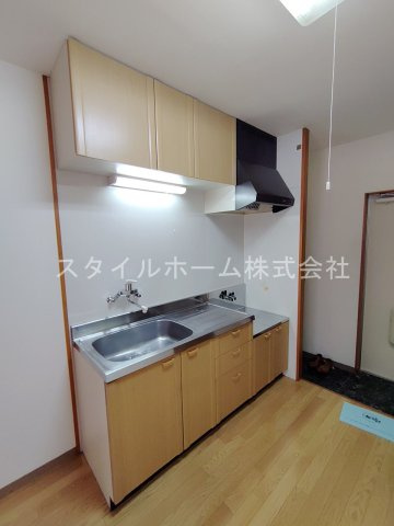 ヴィラ・ヒルサイドのキッチン|同建物内別部屋の写真です。