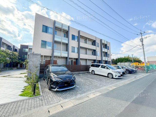 エルグランドパティオ参番館