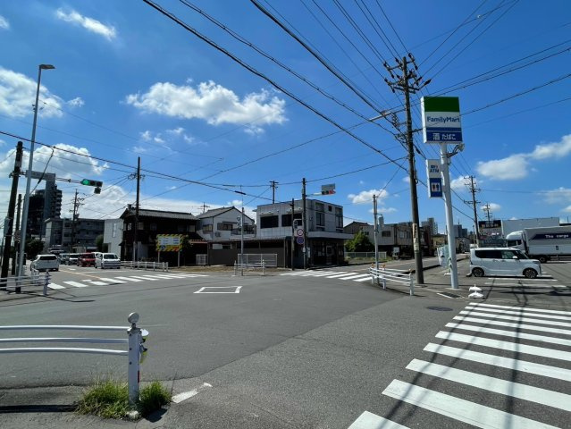 【前面道路含む現地写真】の画像