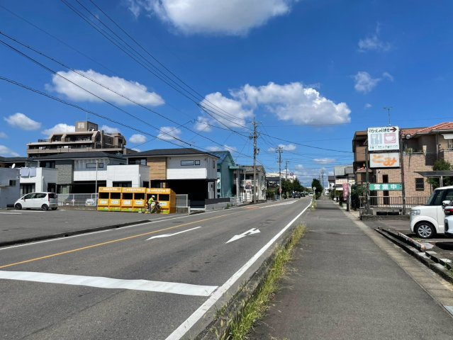 【前面道路含む現地写真】の画像