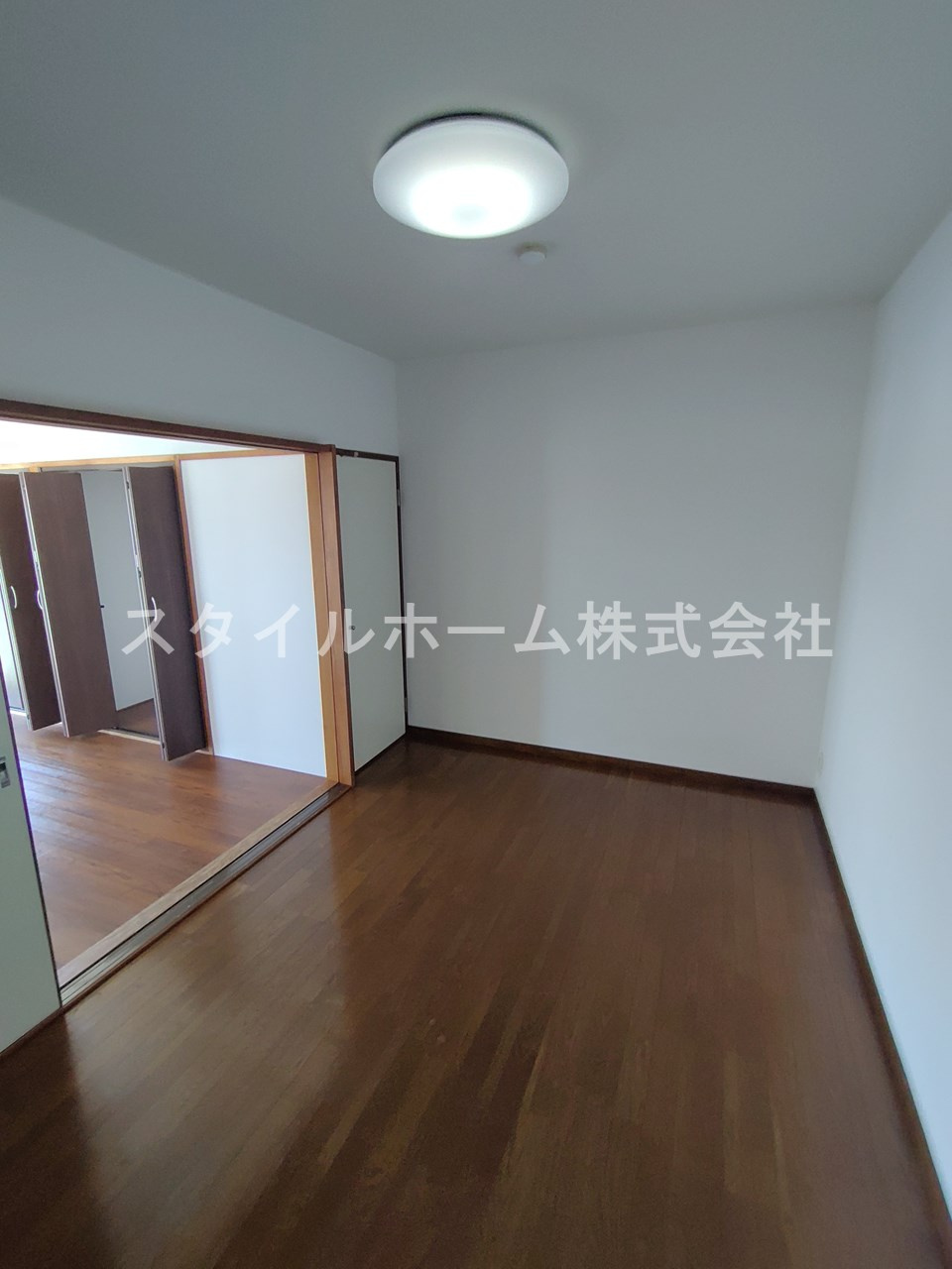 ドミール92の洋室|同建物内別部屋の写真です。