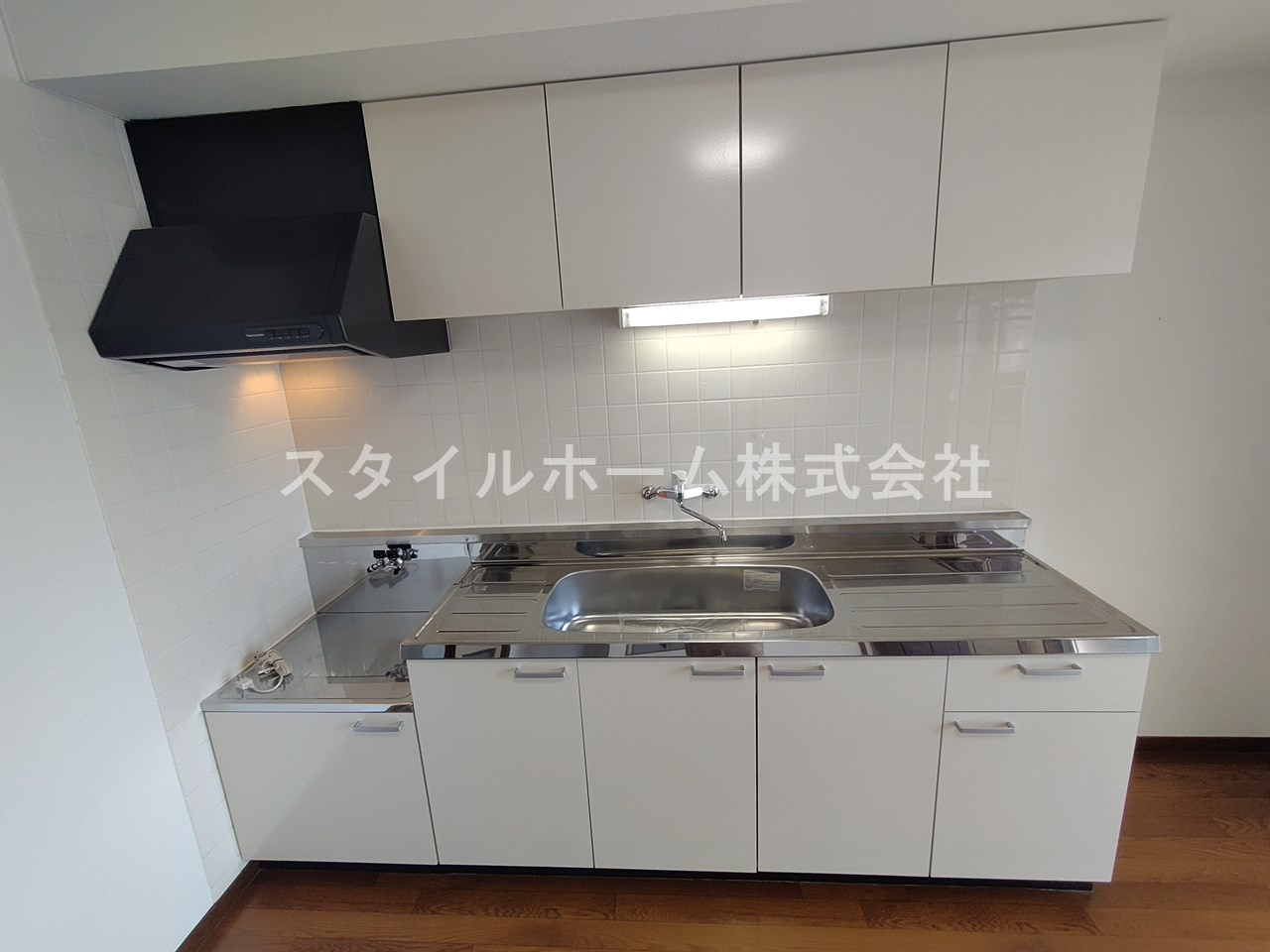 ドミール92のキッチン|同建物内別部屋の写真です。