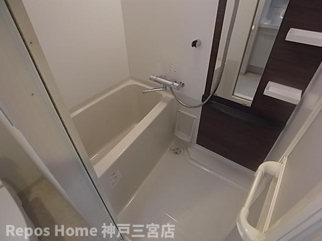 エステムプラザ神戸三宮ルクシアの浴室