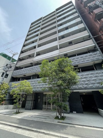 プレサンス南森町駅前の外観