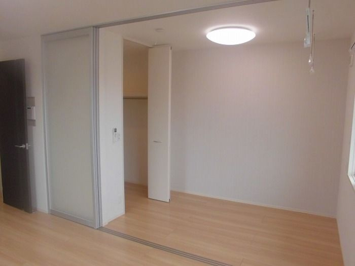 D-room北の森の洋室