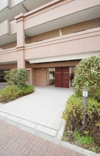 【エントランス】イーリスネオ 